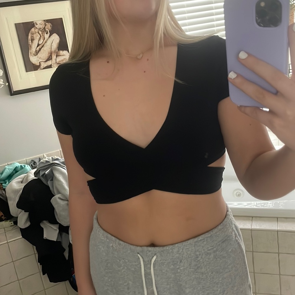black adika top